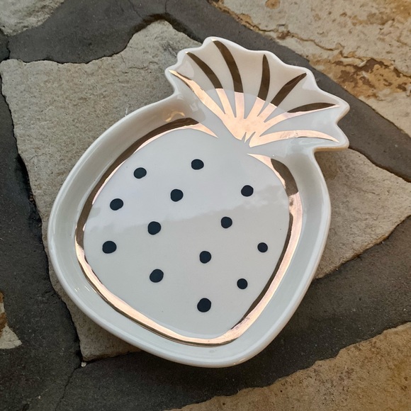 Pineapple Porcelain Trinket Tray | Shop Bop - White & Gold 5”x7” - Picture 5 of 7